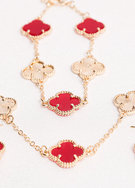 Elegant Red Clover Jewelry Set – Refined and Vibrant Look